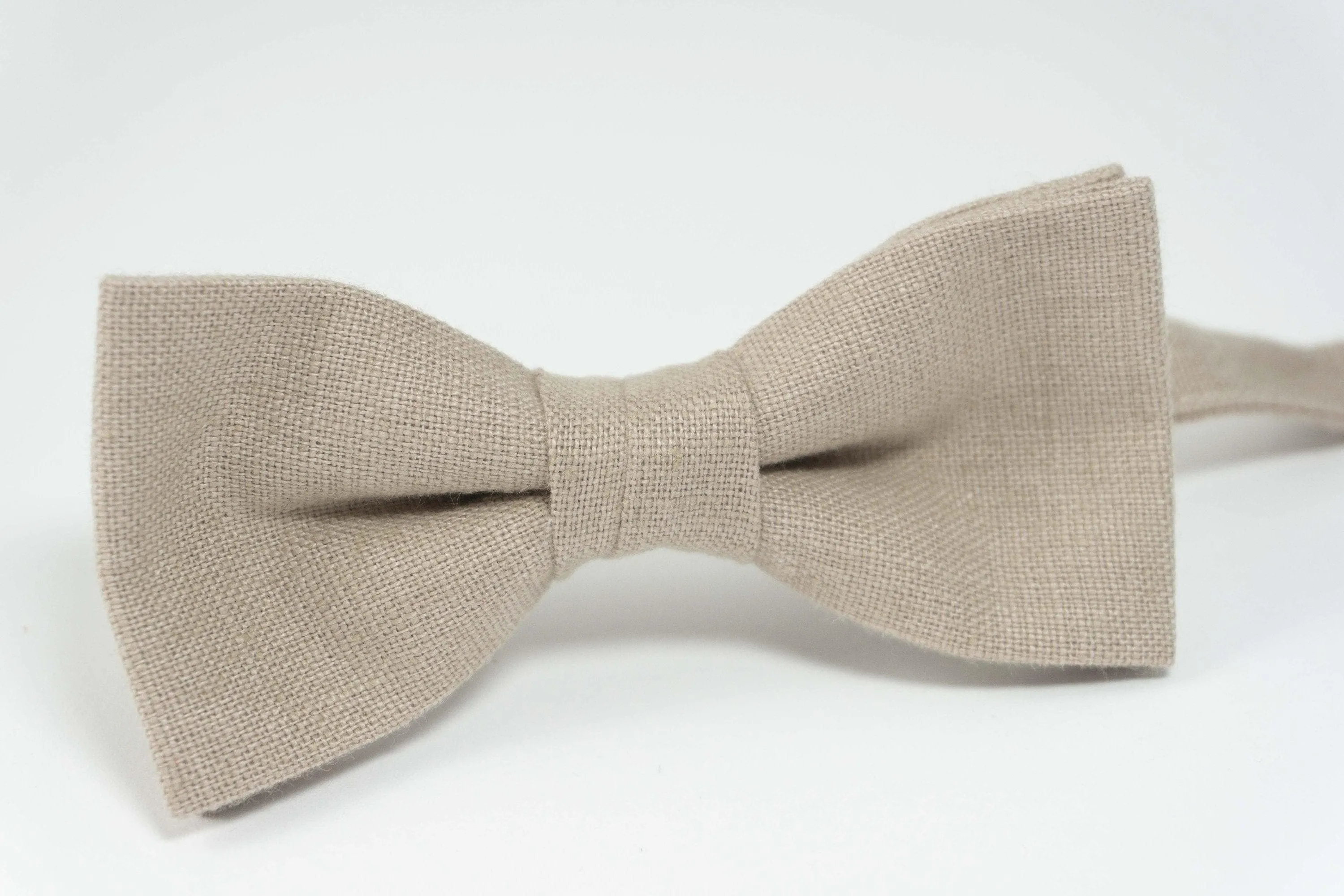 Beige bow tie for kids