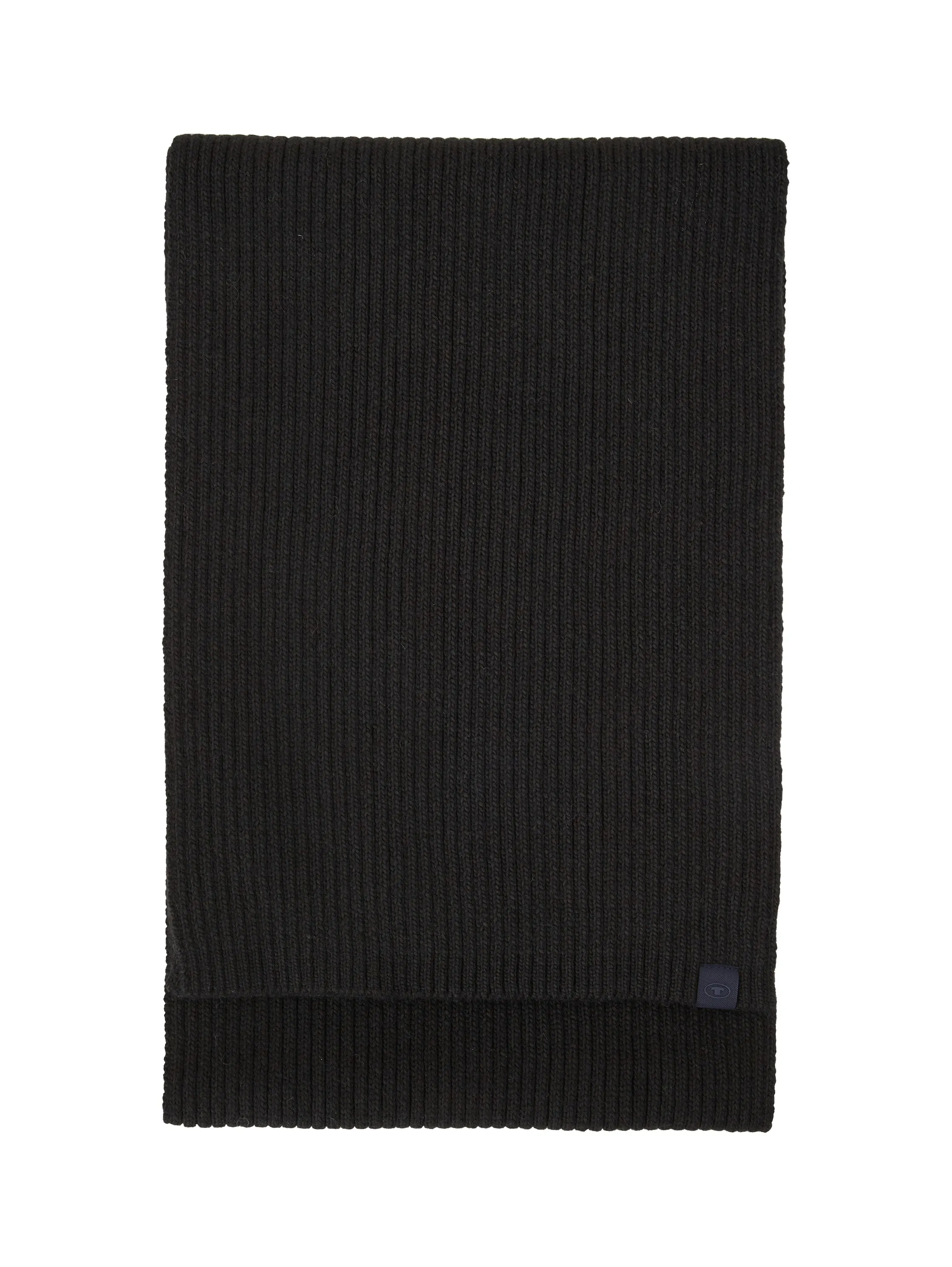 COSY KNITTED SCARF