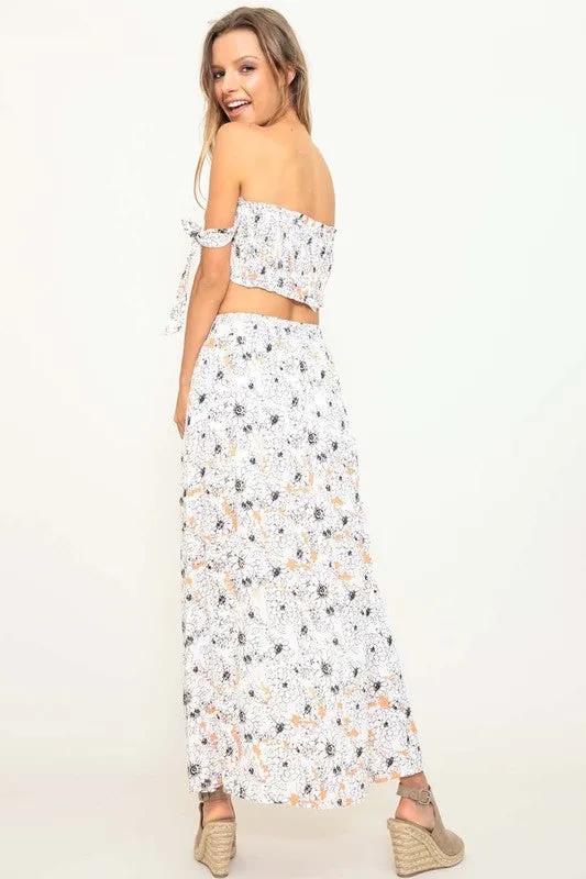 WALKING WITH FLOWERS SKIRT SET