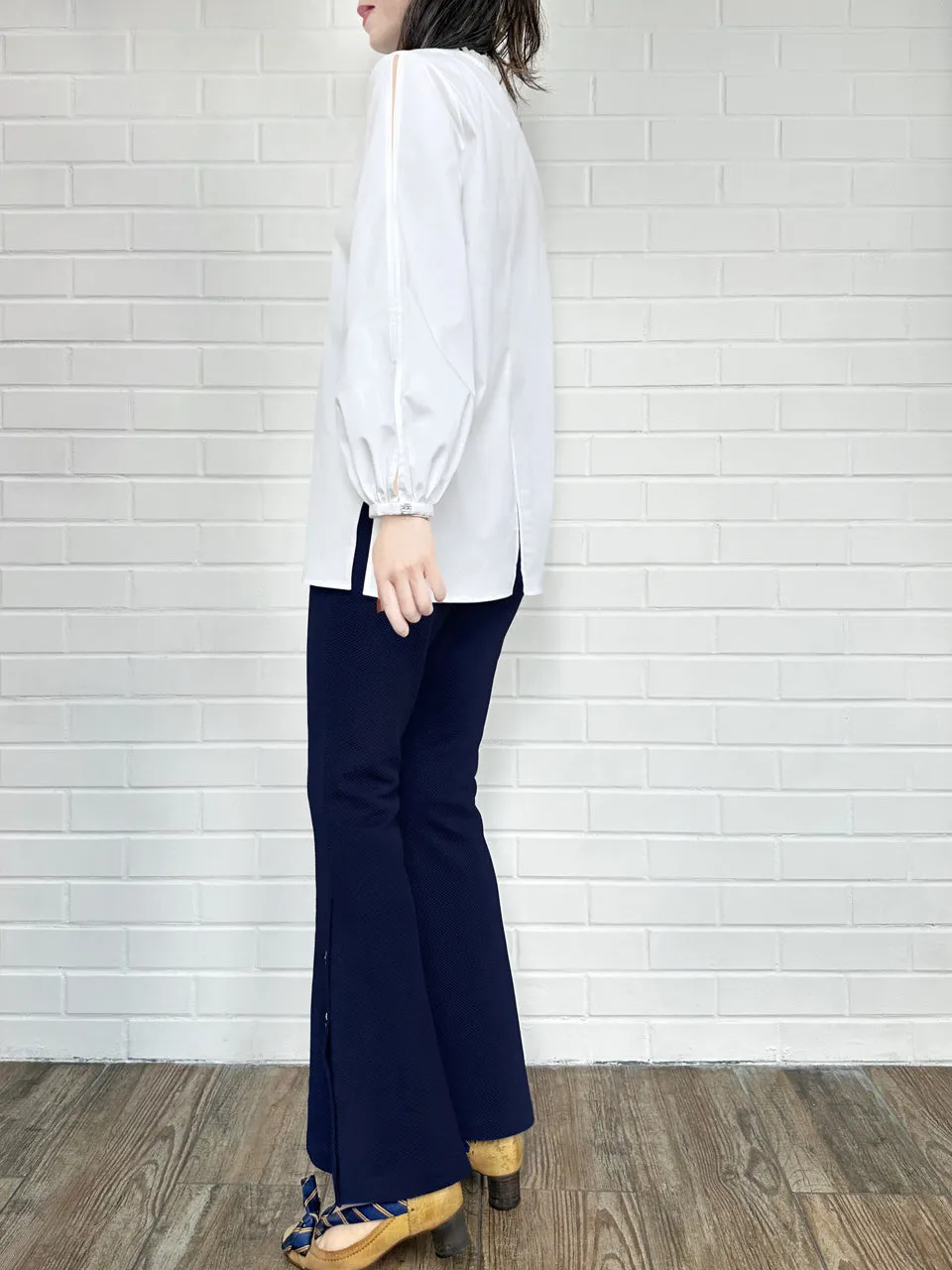 White Slits Detailed Balloon Sleeves Ruffled Longline Shirt